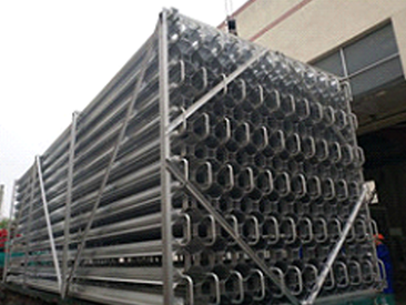 Carbon dioxide air-heated vaporizer